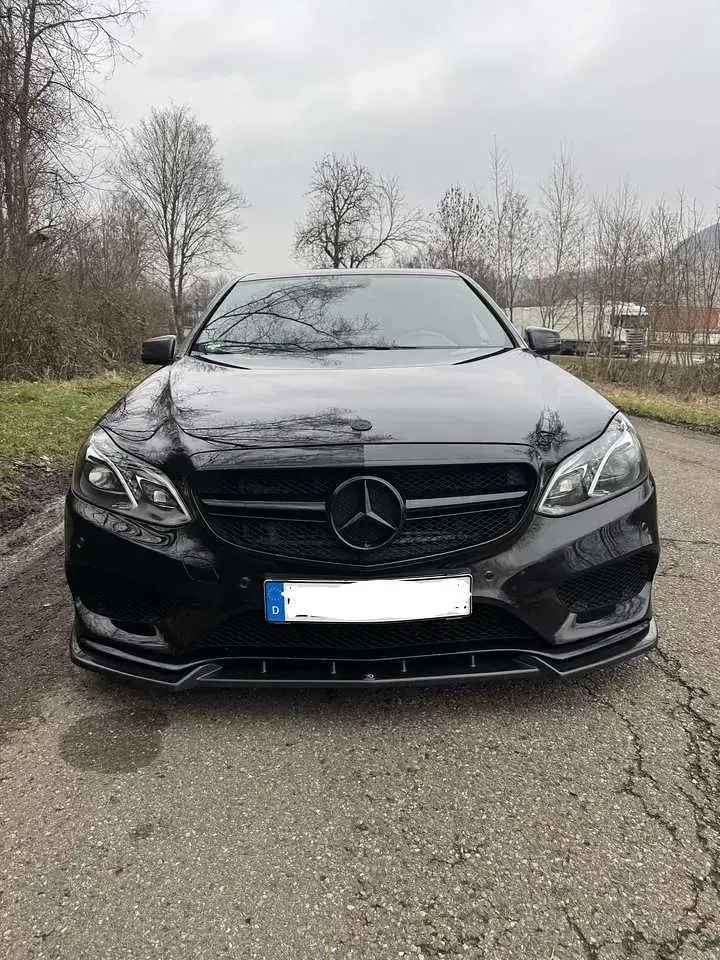 Gebraucht Mercedes E220 AMG 170 PS (125 kW) 2015 Limousine