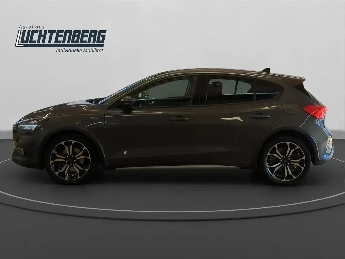 Używany Ford Focus Active 150 KM (110 kW) 2019 Szary Sedan/Limuzyna
