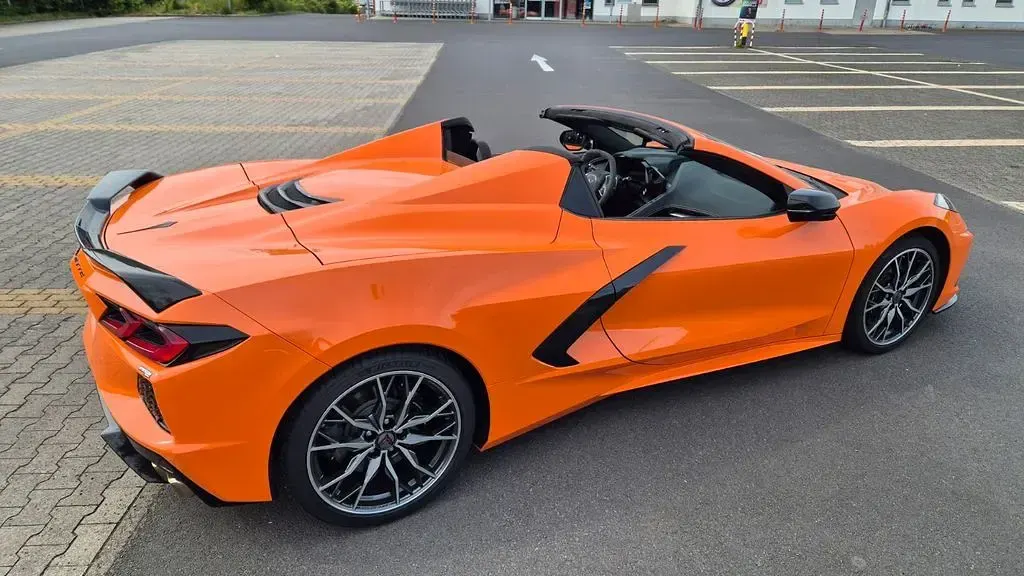 Gebraucht Corvette Stingray 481 PS (353 kW) 2024 Orange Cabrio