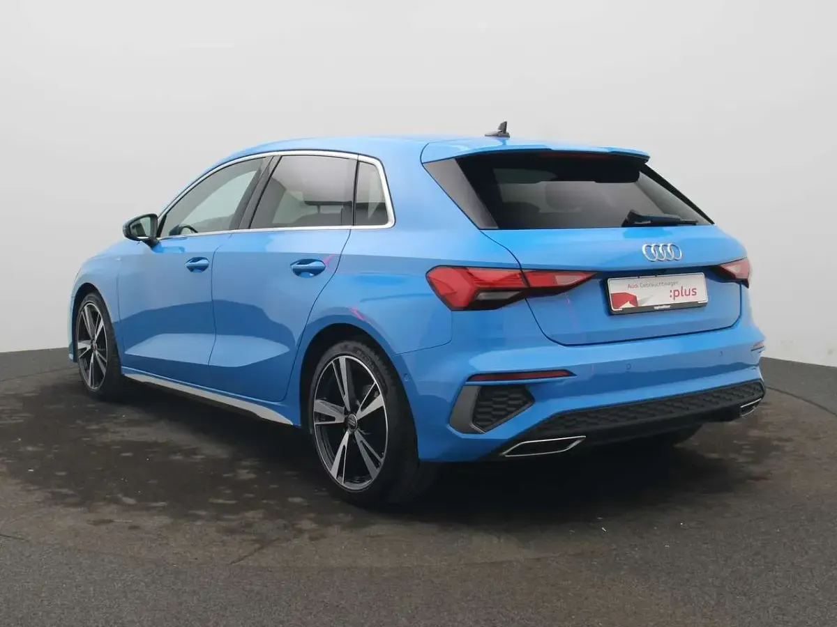 Gebraucht Audi A3 S-Line 150 PS (110 kW) 2023 Turboblau Limousine