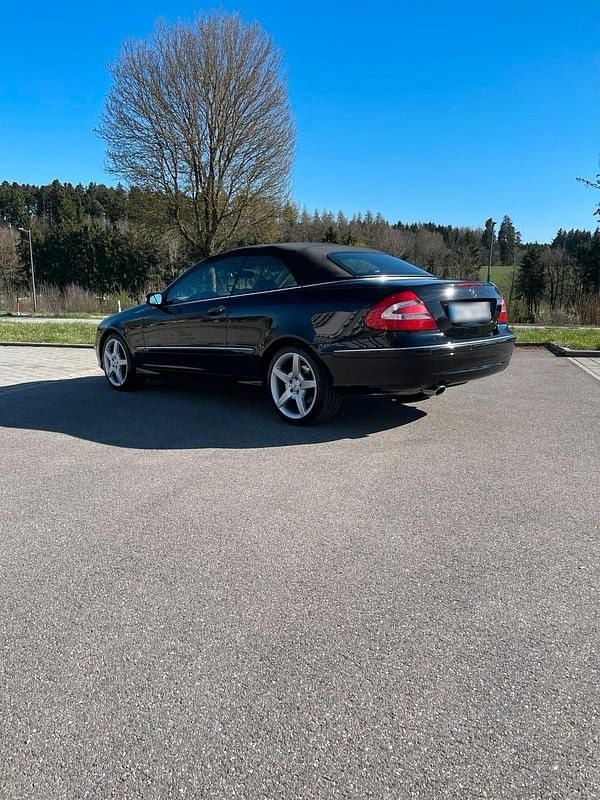 Gebraucht Mercedes CLK320 218 PS (160 kW) 2005 Schwarz Cabrio