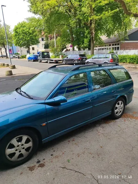 Brugt Opel Vectra 101 HK (74 kW) 2002 Blå Sedan