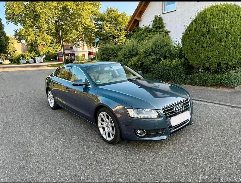 Gebraucht Audi A5 211 PS (155 kW) 2010 Blau Limousine