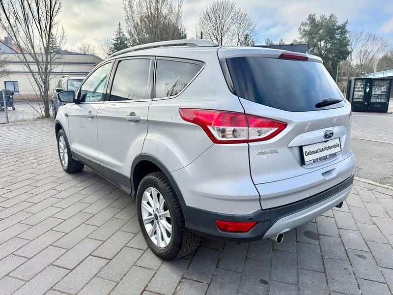 Gebraucht Ford Kuga Titanium 150 PS (110 kW) 2015 Silber SUV