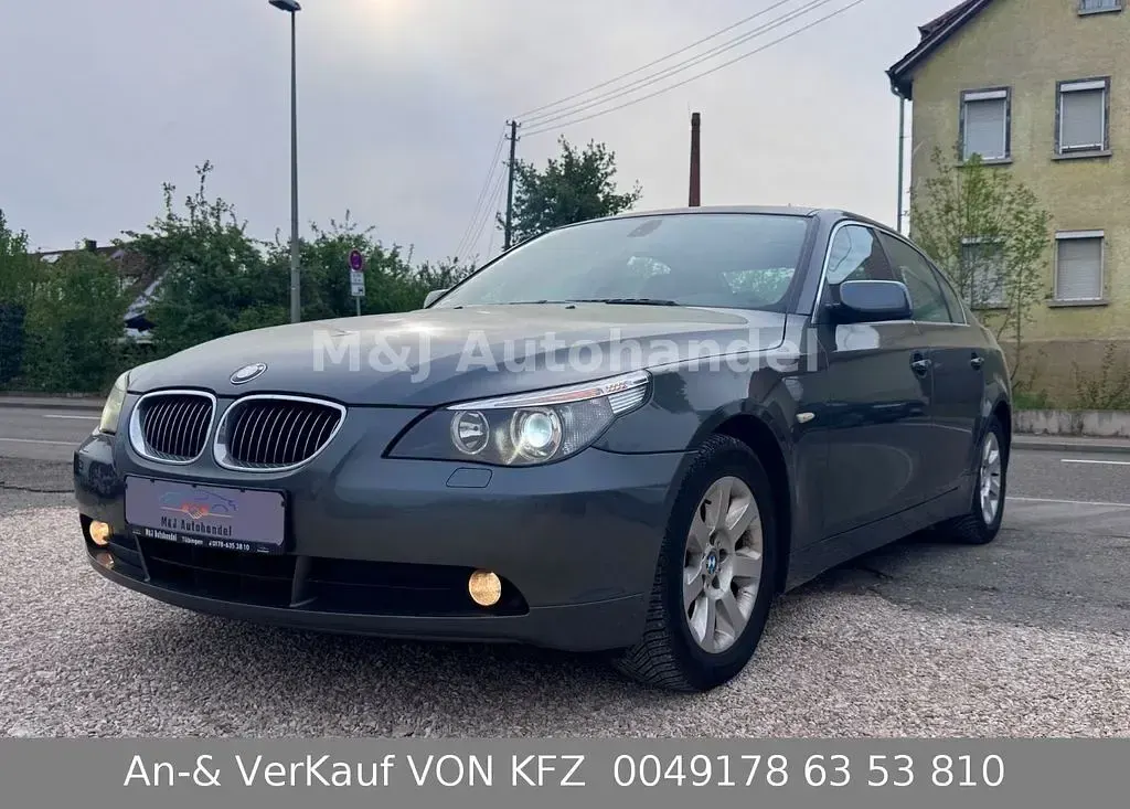 Gebraucht BMW 523 177 PS (130 kW) 2006 Grau Limousine