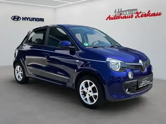 Gebraucht Renault Twingo Intens 90 PS (66 kW) 2016 Ultra violet (metallic) Kleinwagen