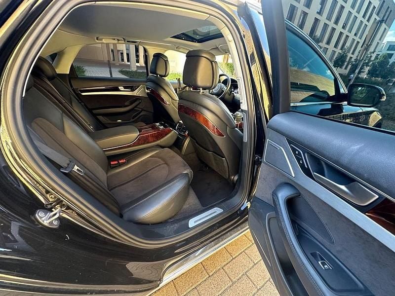 Gebraucht Audi A8 Ambiente 250 PS (183 kW) 2013 Schwarz Limousine