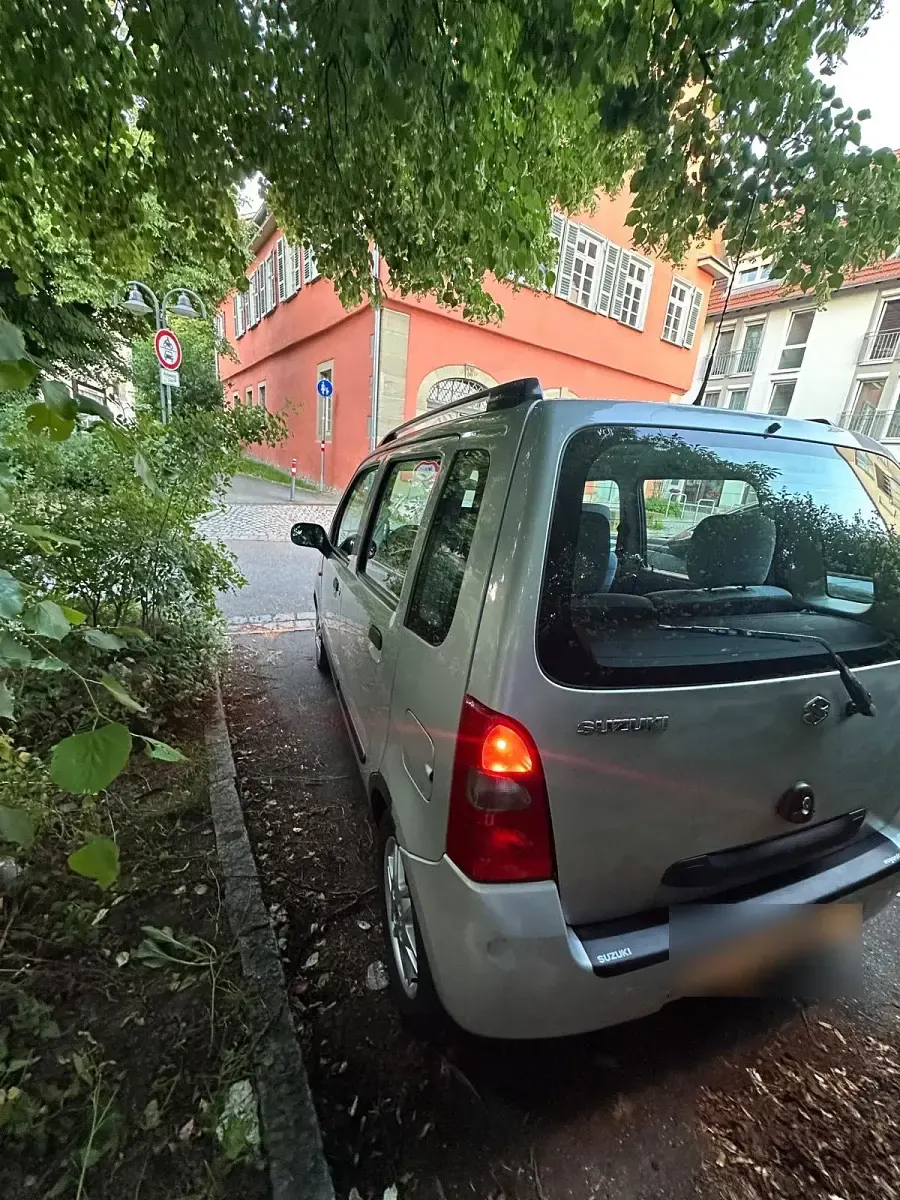 Gebraucht Suzuki Wagon R+ 79 PS (58 kW) 2002 Grau Van / Kleinbus