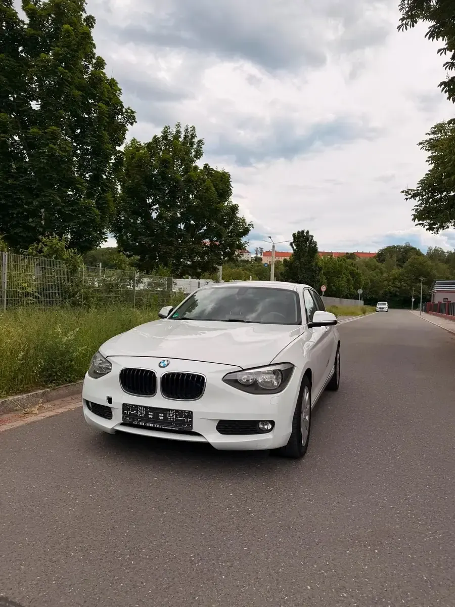 Gebraucht BMW 116 136 PS (100 kW) 2013 Weiß Kleinwagen