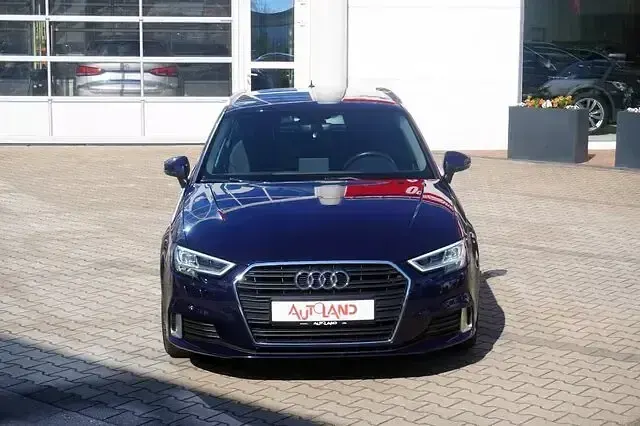 Gebraucht Audi A3 Sport 150 PS (110 kW) 2016 Blau Limousine