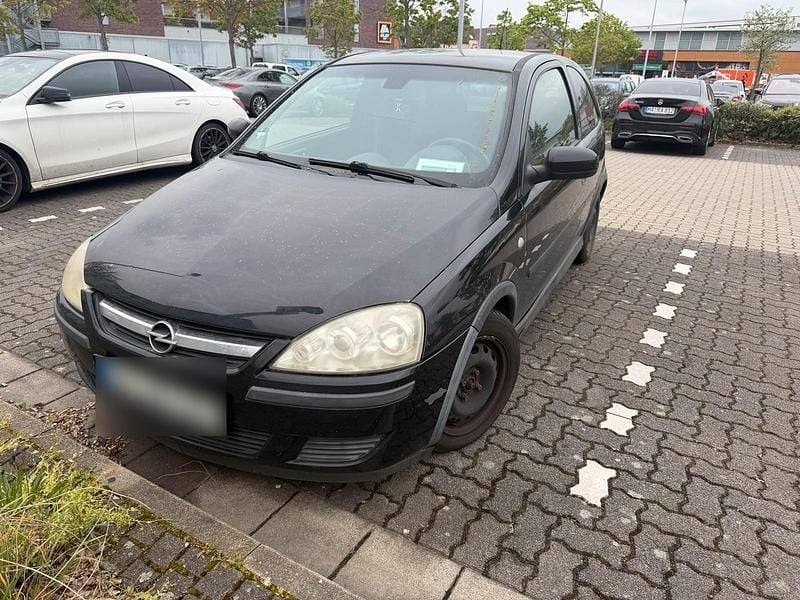 Second-hand Opel Corsa 58 CP (42 kW) 2003 Negru Hatchback