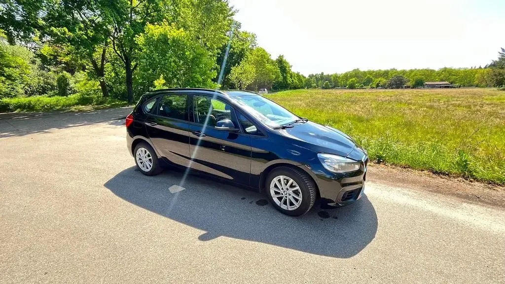 Gebraucht BMW 218 Advantage 150 PS (110 kW) 2017 Schwarz Kombi