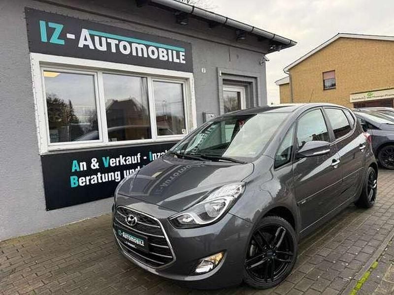 Grau Gebraucht 2019 Hyundai ix20 Kleinwagen | 13.690 € (Fairer Preis) - Bild 1/4