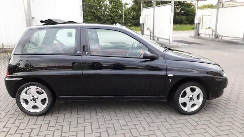 Gebraucht Lancia Ypsilon 60 PS (44 kW) 2001 Schwarz Kleinwagen