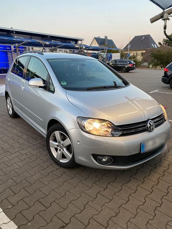 Grau Gebraucht 2010 VW Golf VI Limousine | 5.000 € (Fairer Preis) - Bild 1/4