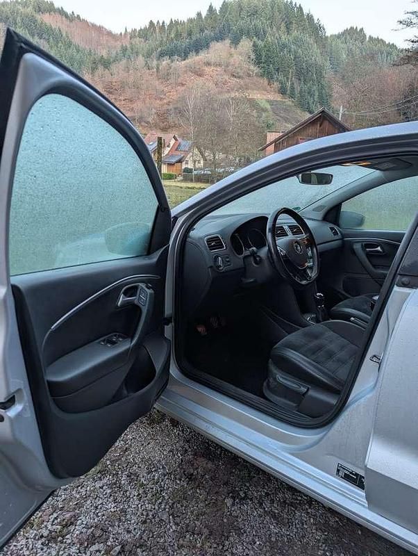 Gebraucht VW Polo Highline 110 PS (80 kW) 2015 Silber Limousine