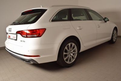 Gebraucht Audi A4 Sport 150 PS (110 kW) 2018 Weiß Kombi