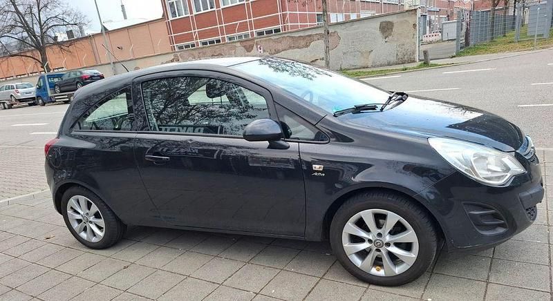 Gebraucht Opel Corsa Active 87 PS (63 kW) 2013 Schwarz Kleinwagen