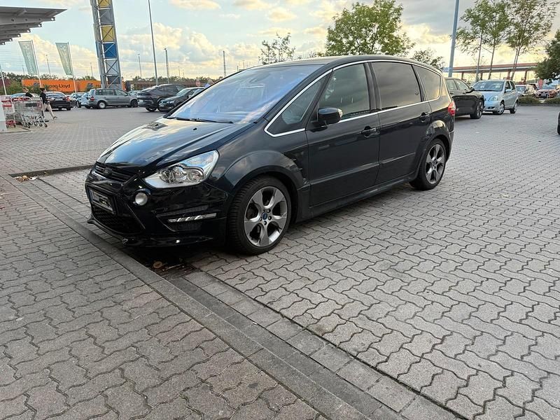 Schwarz Gebraucht 2011 Ford S-MAX Titanium S Van / Kleinbus | 7.400 € (Fairer Preis) - Bild 1/4