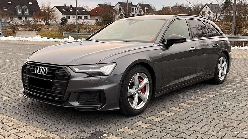 Grau Gebraucht 2021 Audi A6 S-Line Kombi | 29.900 € - Bild 1/4