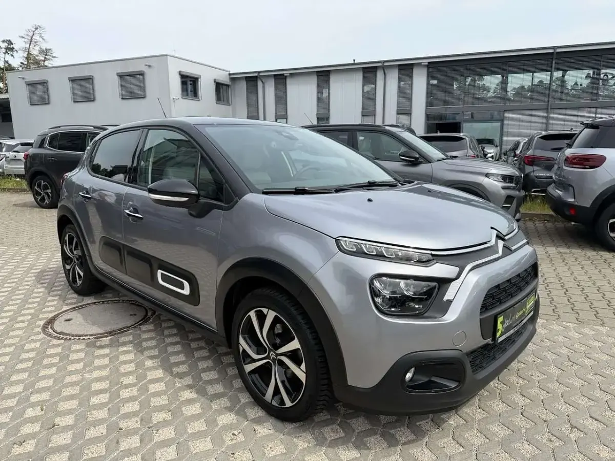 Gebraucht Citroën C3 PureTech 110 PS (80 kW) 2024 Artense grau metallic Limousine