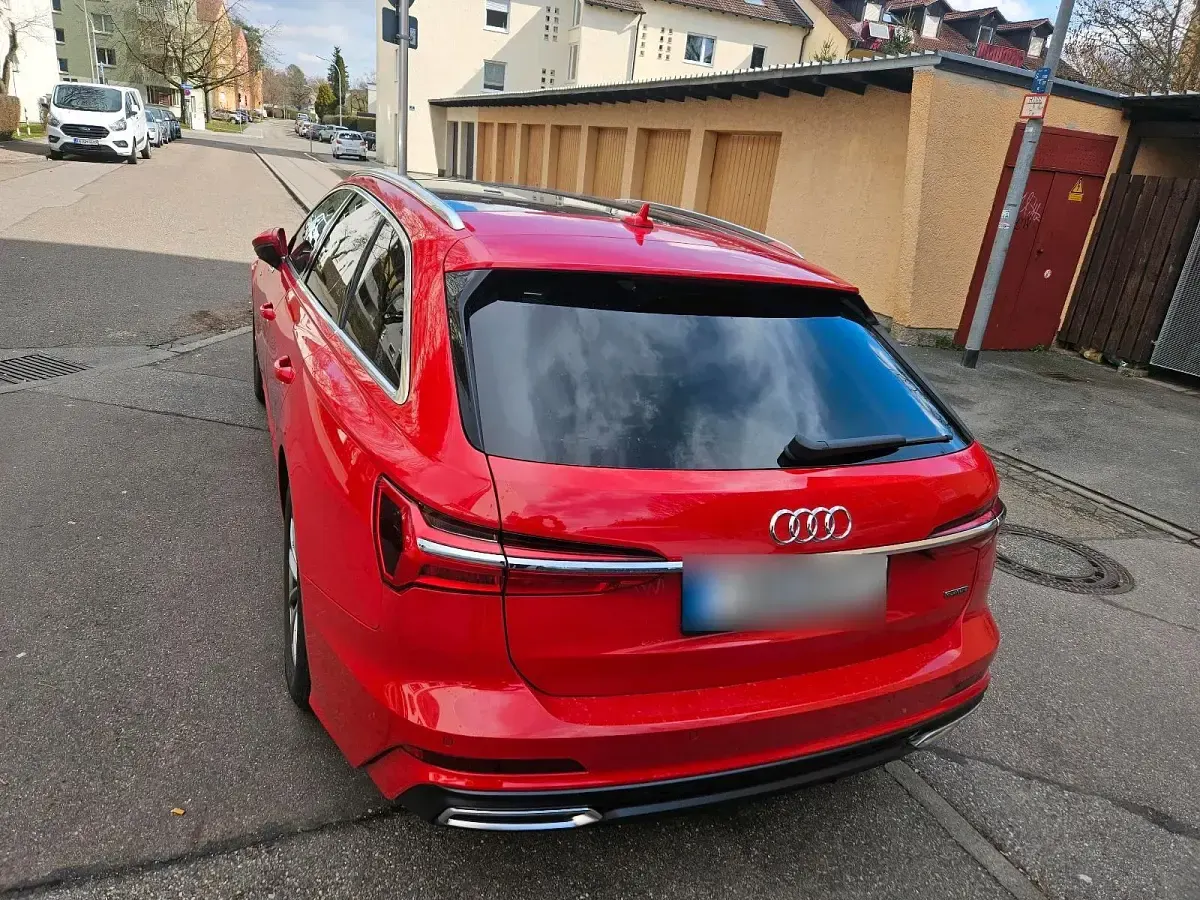 Gebraucht Audi A6 Sport 204 PS (150 kW) 2021 Rot Kombi