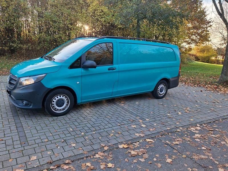 Grün Gebraucht 2016 Mercedes Vito Van / Kleinbus | 12.500 € (Fairer Preis) - Bild 1/4
