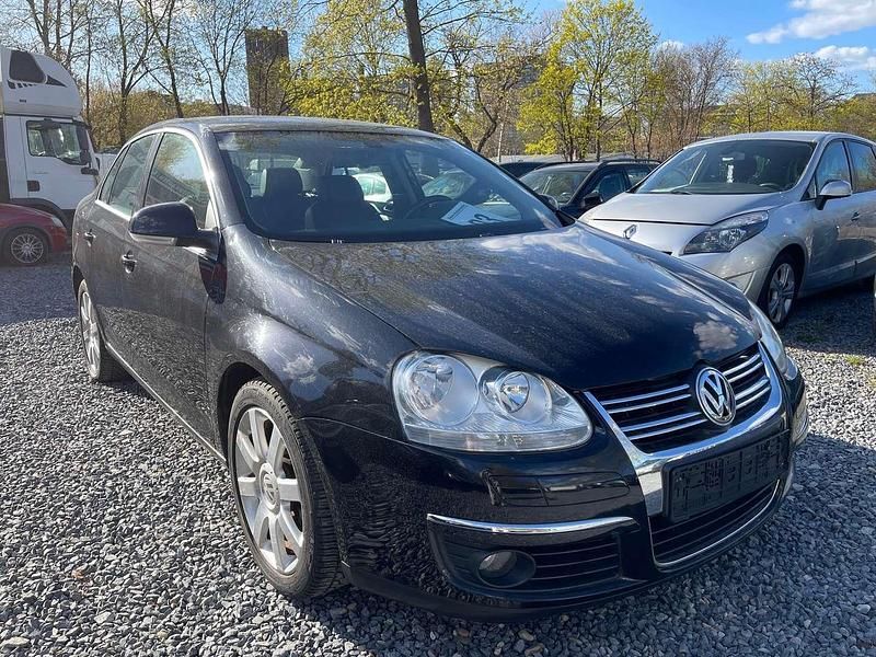 Gebraucht VW Jetta Comfortline 150 PS (110 kW) 2005 Deep black perleffekt Limousine