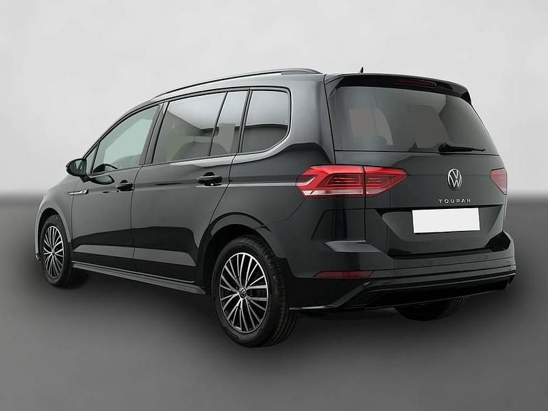 Gebraucht VW Touran Highline 150 PS (110 kW) 2024 Schwarz Van / Kleinbus