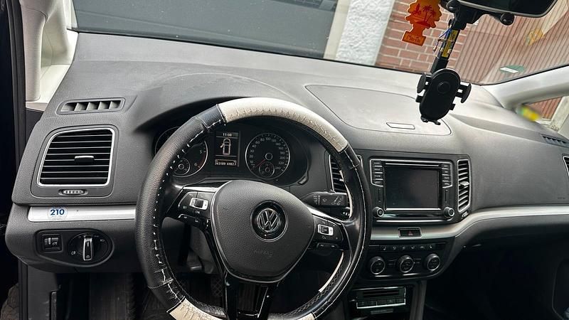 Gebraucht VW Sharan 150 PS (110 kW) 2015 Schwarz Van / Kleinbus