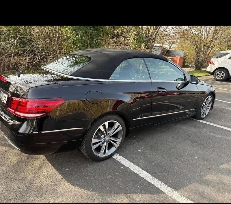 Gebraucht Mercedes E350 258 PS (189 kW) 2015 Schwarz Cabrio