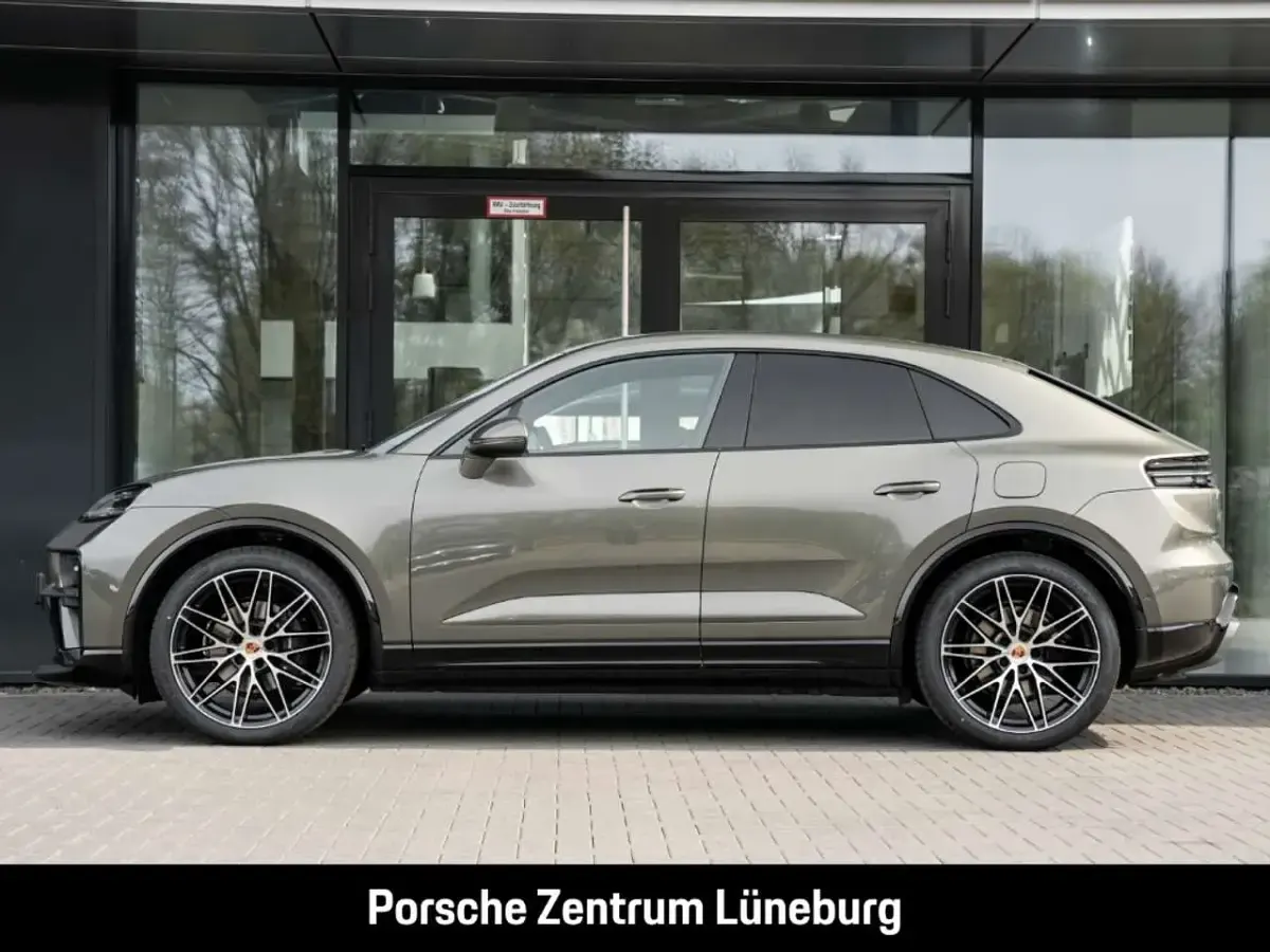 Gebraucht Porsche Macan 264 kW (360 PS) 2026 Aventuringrünmetallic SUV