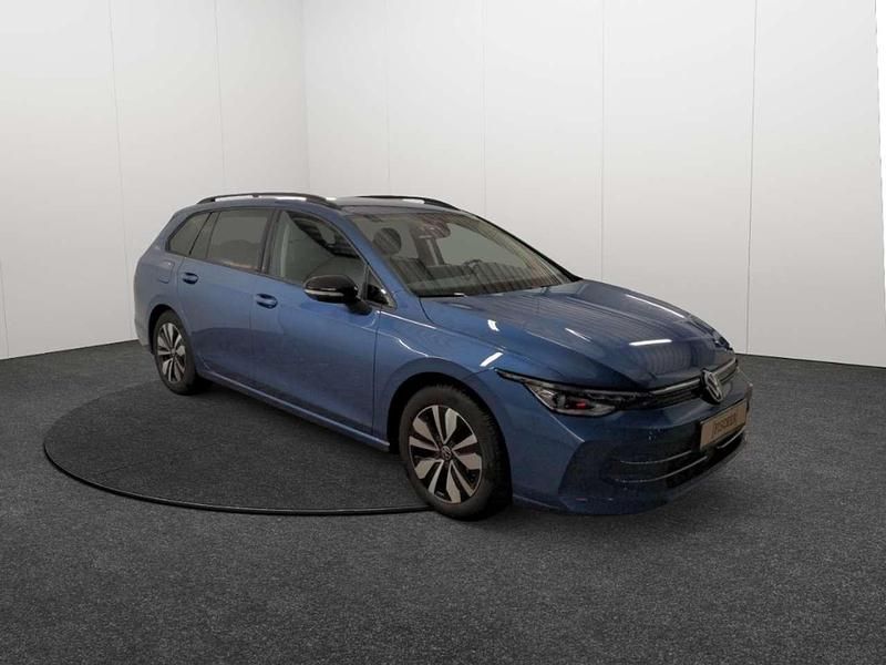 Gebraucht VW Golf VIII Goal 150 PS (110 kW) 2025 Anemonenblau metallic Kombi