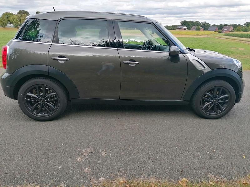 Braun Gebraucht 2014 Mini Countryman SUV | 9.500 € (Fairer Preis) - Bild 1/4