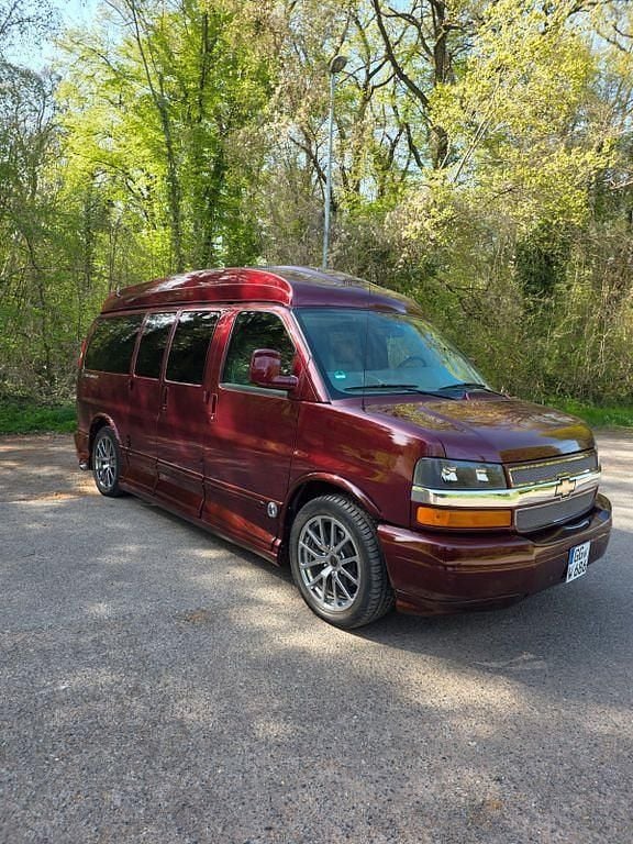 Second-hand Chevrolet Express 314 CP (230 kW) 2012 Roșu