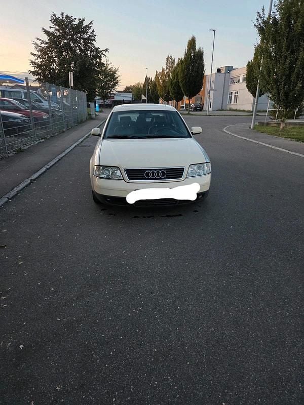 Gelb Gebraucht 2001 Audi A6 Limousine | 1.300 € (Superpreis) - Bild 1/4