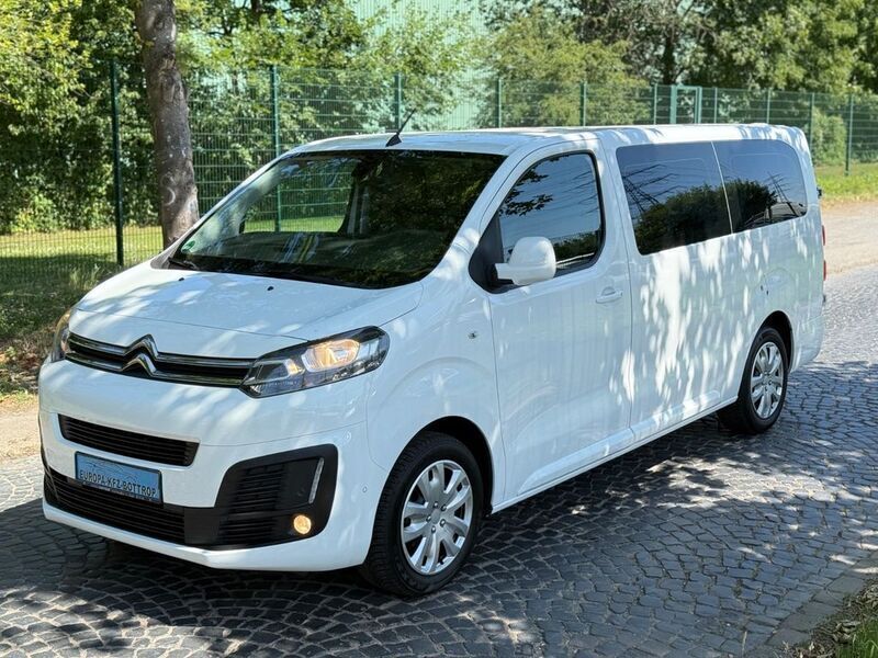 Weiß Gebraucht 2017 Citroën Jumpy Van / Kleinbus | 13.499 € - Bild 1/4