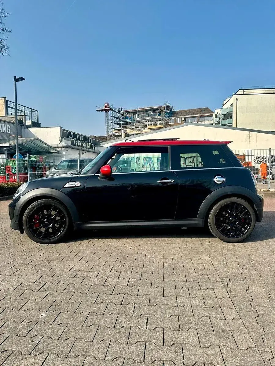 Gebraucht Mini John Cooper Works 211 PS (155 kW) 2011 Schwarz Kleinwagen