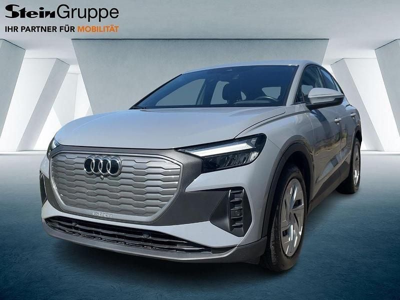 Grau Gebraucht 2023 Audi Q4 Sportback e-tron Basis SUV | 25.930 € (Guter Preis) - Bild 1/4