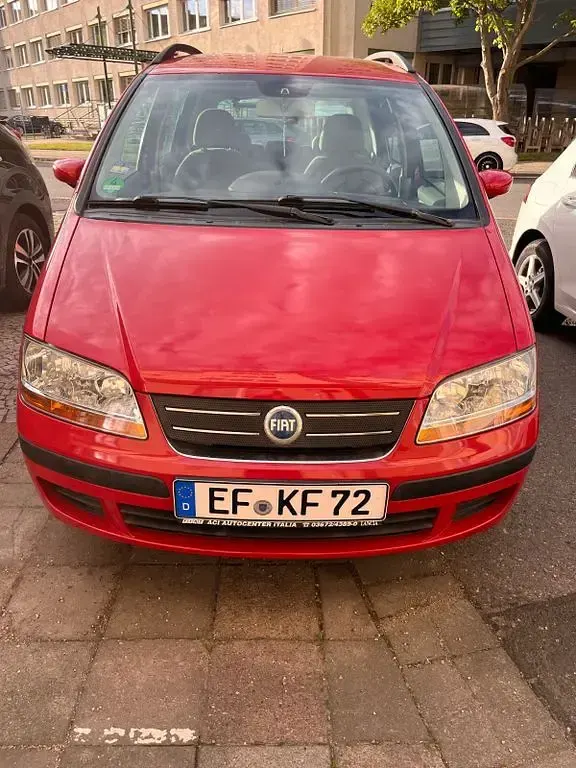 Occasion Fiat Idea Dynamic 95 ch (69 kW) 2004 Rouge Monospace