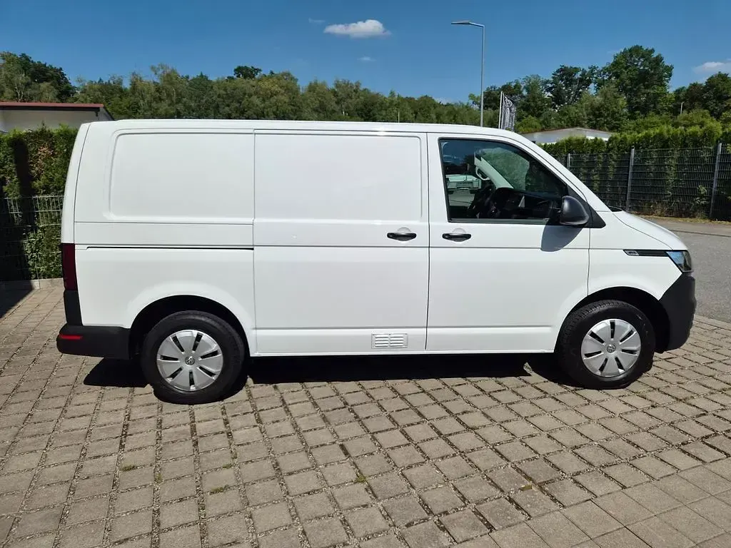 Gebraucht VW T6.1 150 PS (110 kW) 2022 Weiß Van