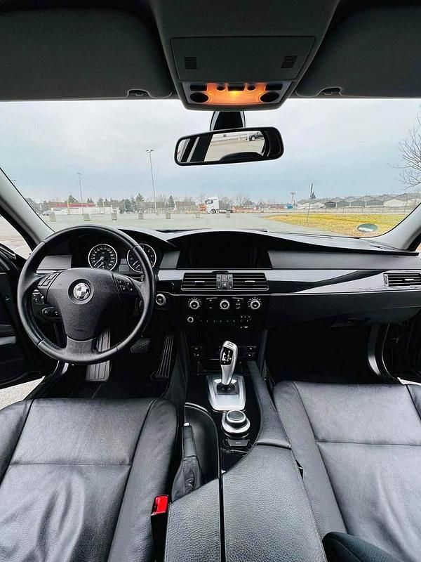 Gebraucht BMW 525 218 PS (160 kW) 2009 Schwarz Limousine