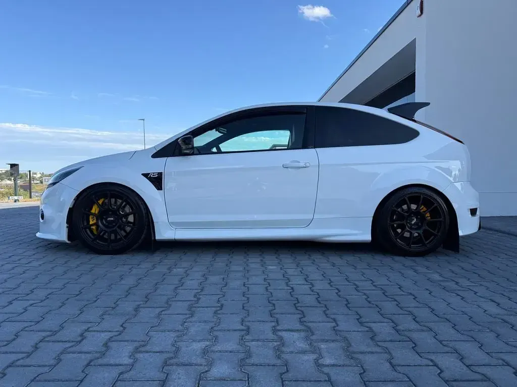 Gebraucht Ford Focus Sport 400 PS (294 kW) 2009 Weiß Limousine