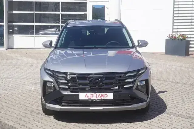Neu Hyundai Tucson 150 PS (110 kW) 2026 Silber SUV