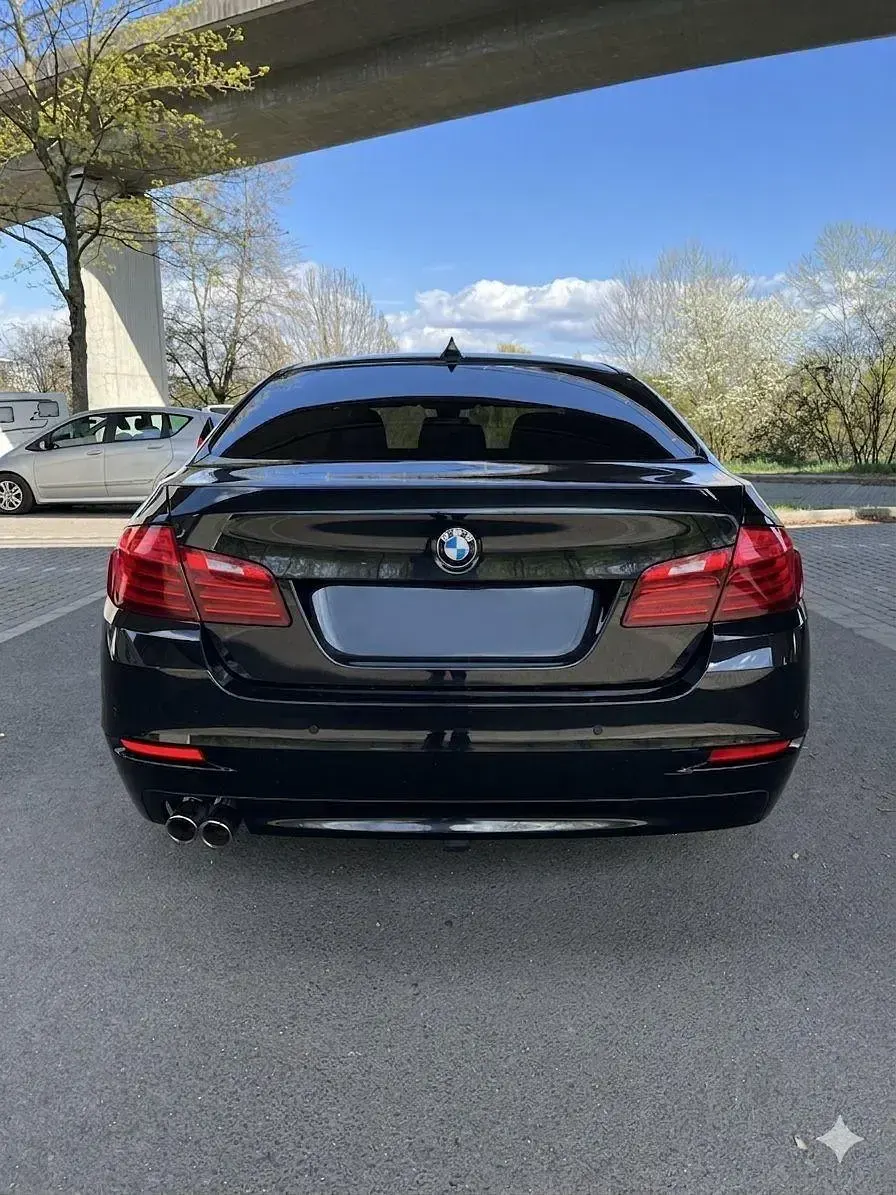 Usata BMW 520 Efficient Dynamics 184 CV (135 kW) 2014 Nero Berlina