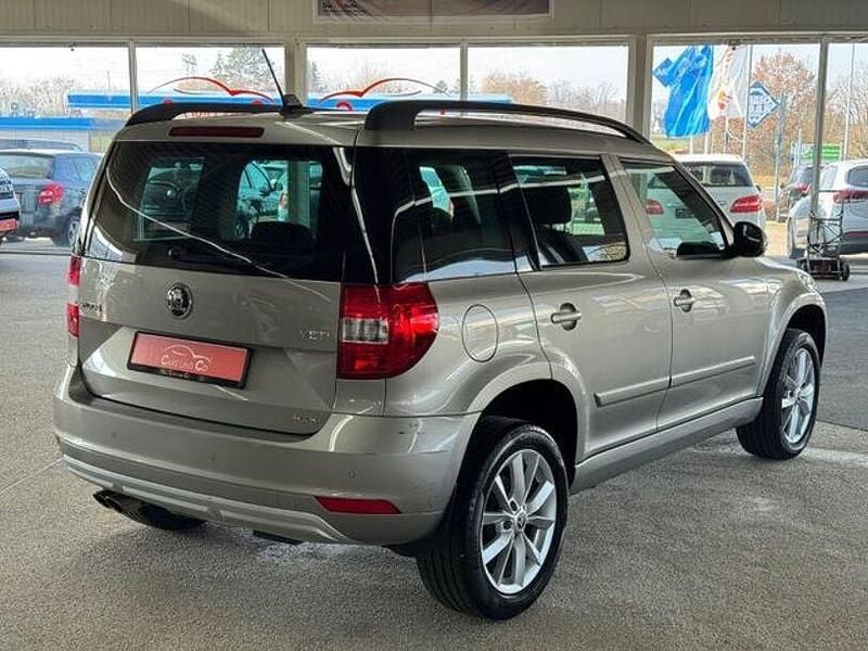 Gebraucht Skoda Yeti Joy 150 PS (110 kW) 2016 Beige SUV
