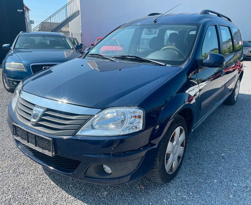 Blau Gebraucht 2011 Dacia Logan MCV Lauréate Kombi | 3.299 € (Fairer Preis) - Bild 1/4