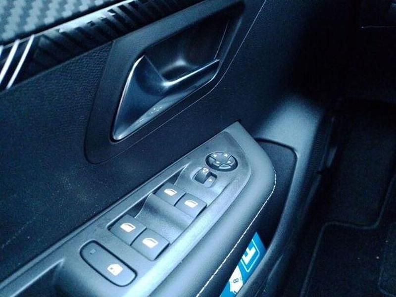 Gebraucht Peugeot 208 81 PS (59 kW) 2025 Andere Kleinwagen