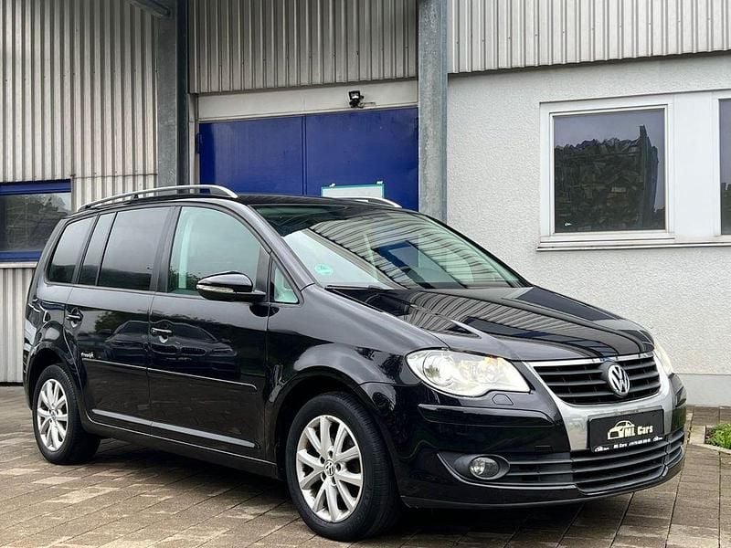 Schwarz Gebraucht 2010 VW Touran Freestyle Van / Kleinbus | 4.990 € (Guter Preis) - Bild 1/4
