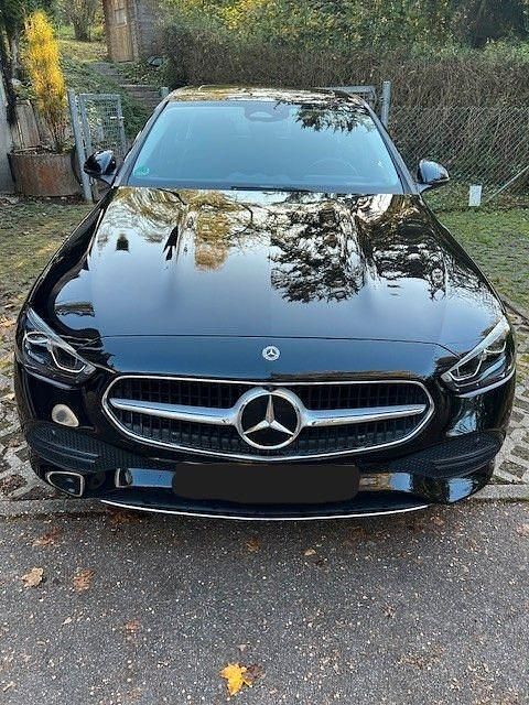 Schwarz Gebraucht 2022 Mercedes C200 Limousine | 32.000 € (Superpreis) - Bild 1/4